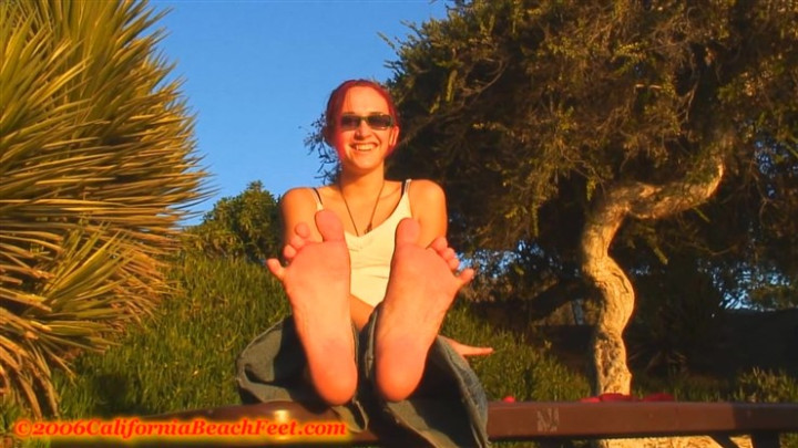 California Beach Feet - Set 20061220-720p